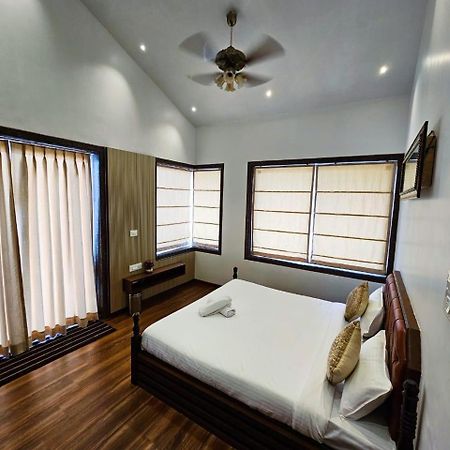 Premium Chalet Lonavala Kültér fotó