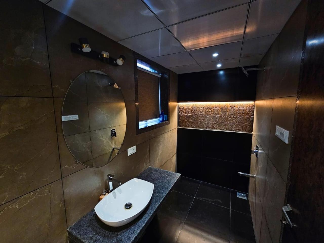 Premium Chalet Lonavala Kültér fotó