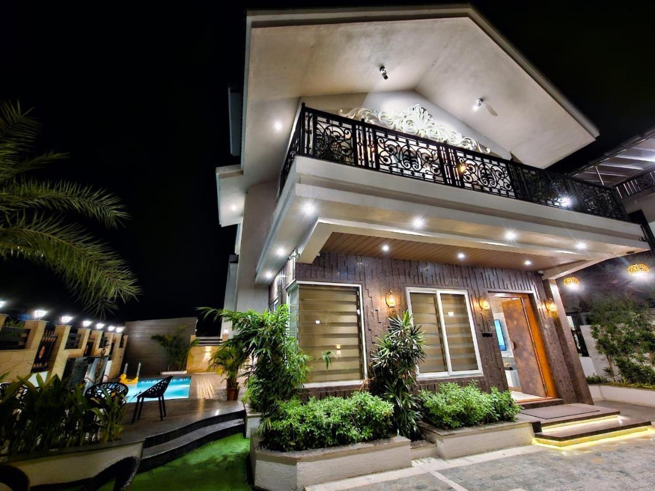 Premium Chalet Lonavala Kültér fotó