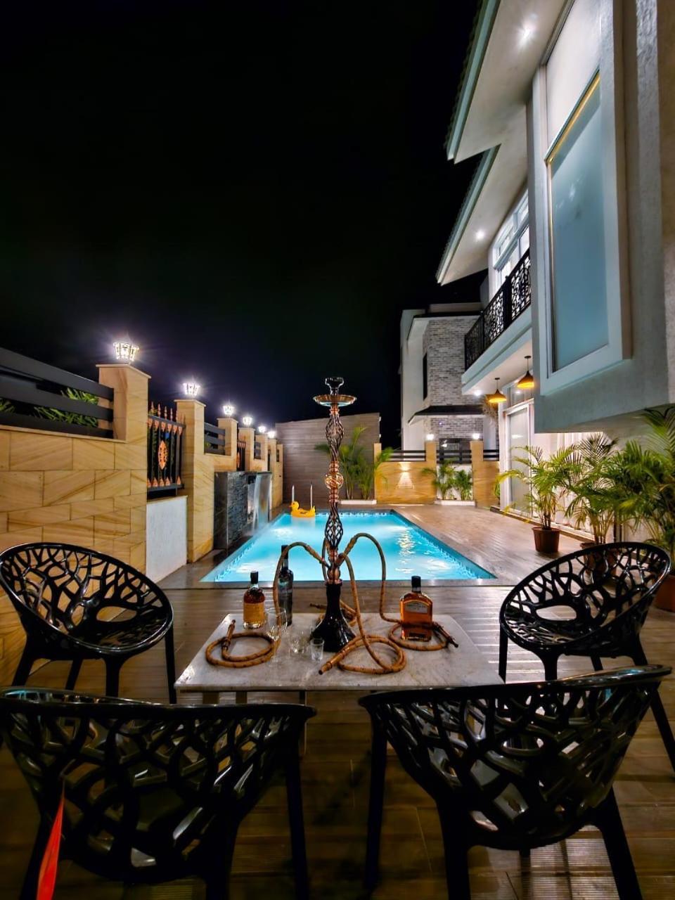 Premium Chalet Lonavala Kültér fotó